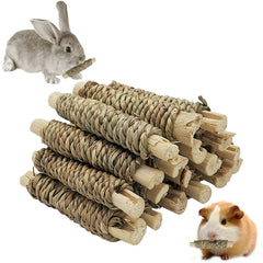Fhiny guinea pig chew toy with seagrass and bamboo, 18 pieces for engaging gnawing.