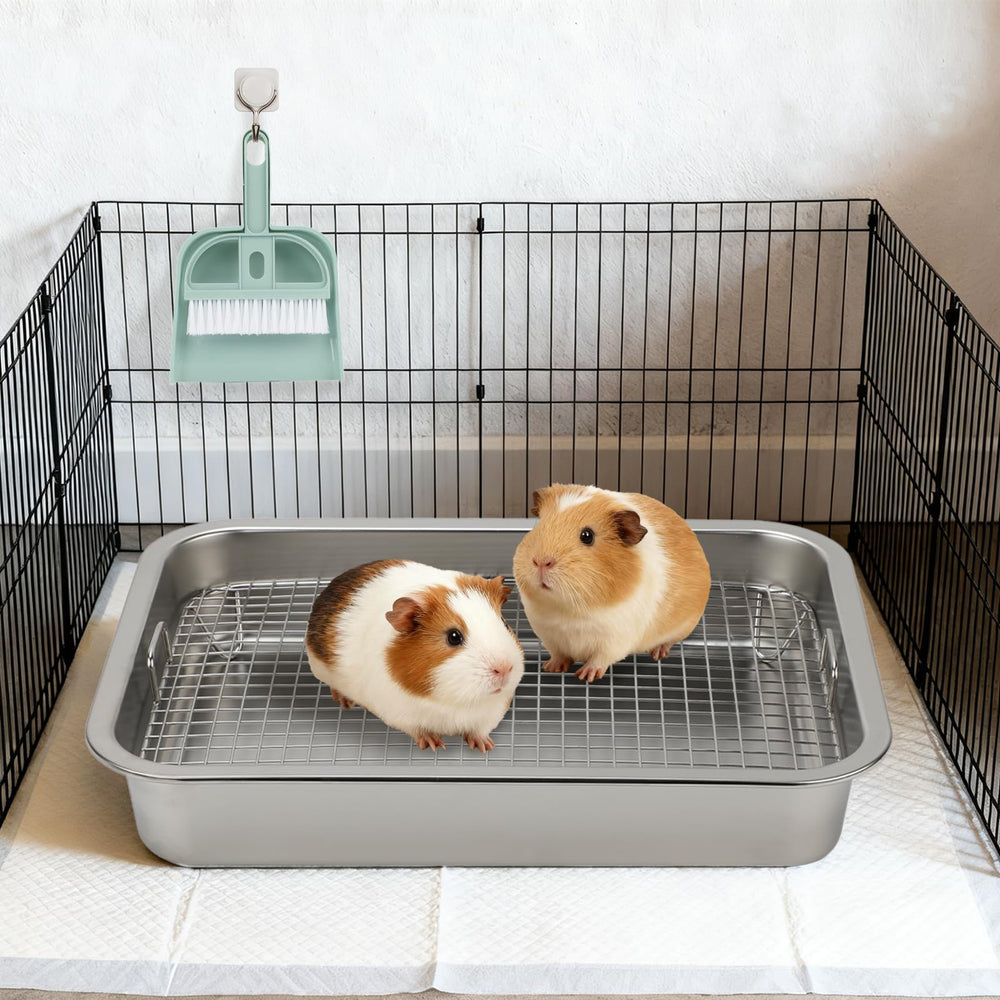 FHTONGE mesh-hole design with 0.5-inch holes improves droppings separation.