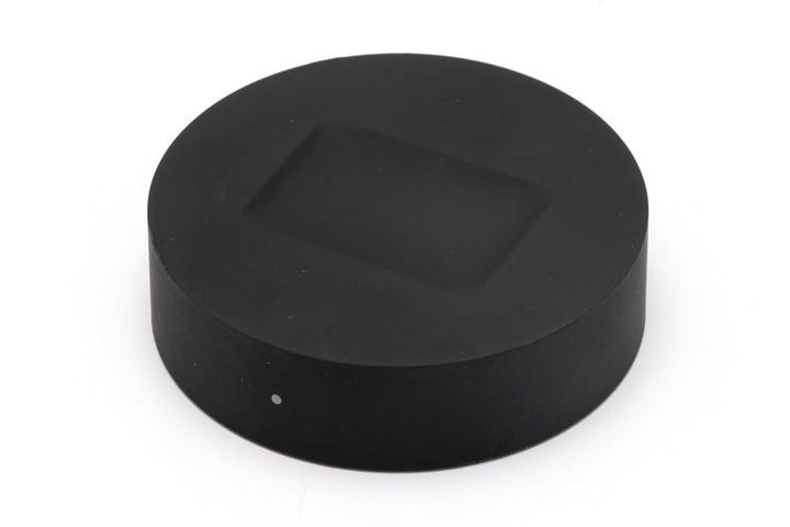 Fi Series 3 charging base with collar recess for easy charging.