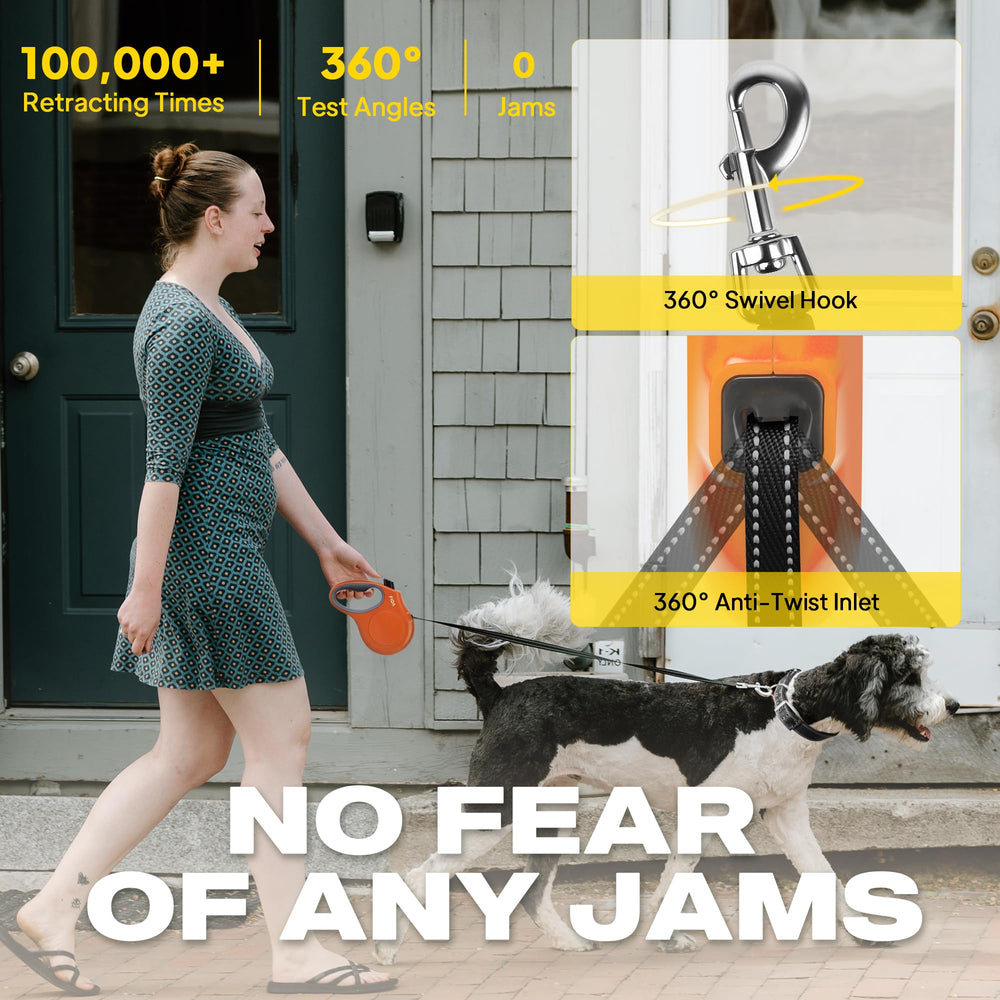 Ergonomic soft-handle on a Fida retractable leash for extended walks