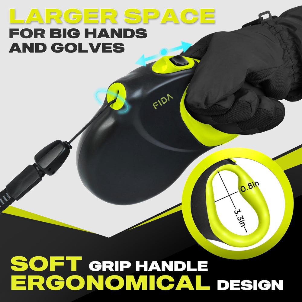 Ergonomic soft-grip handle on Fida leash for comfortable long walks