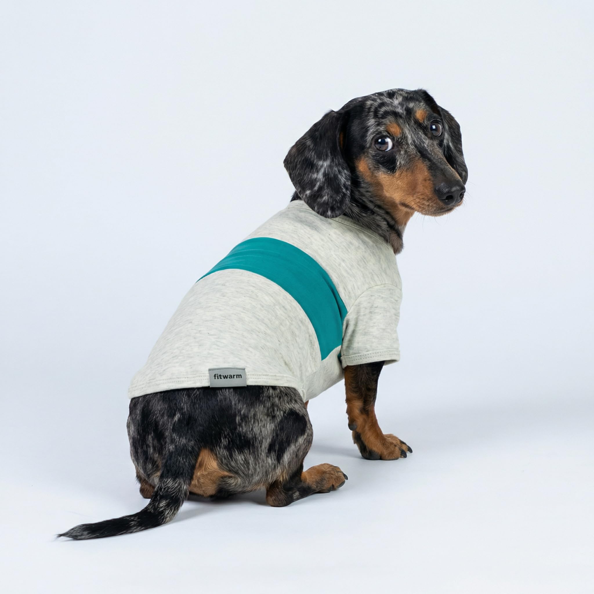 Fitwarm sleeve-detail highlighting easy on/off for pets