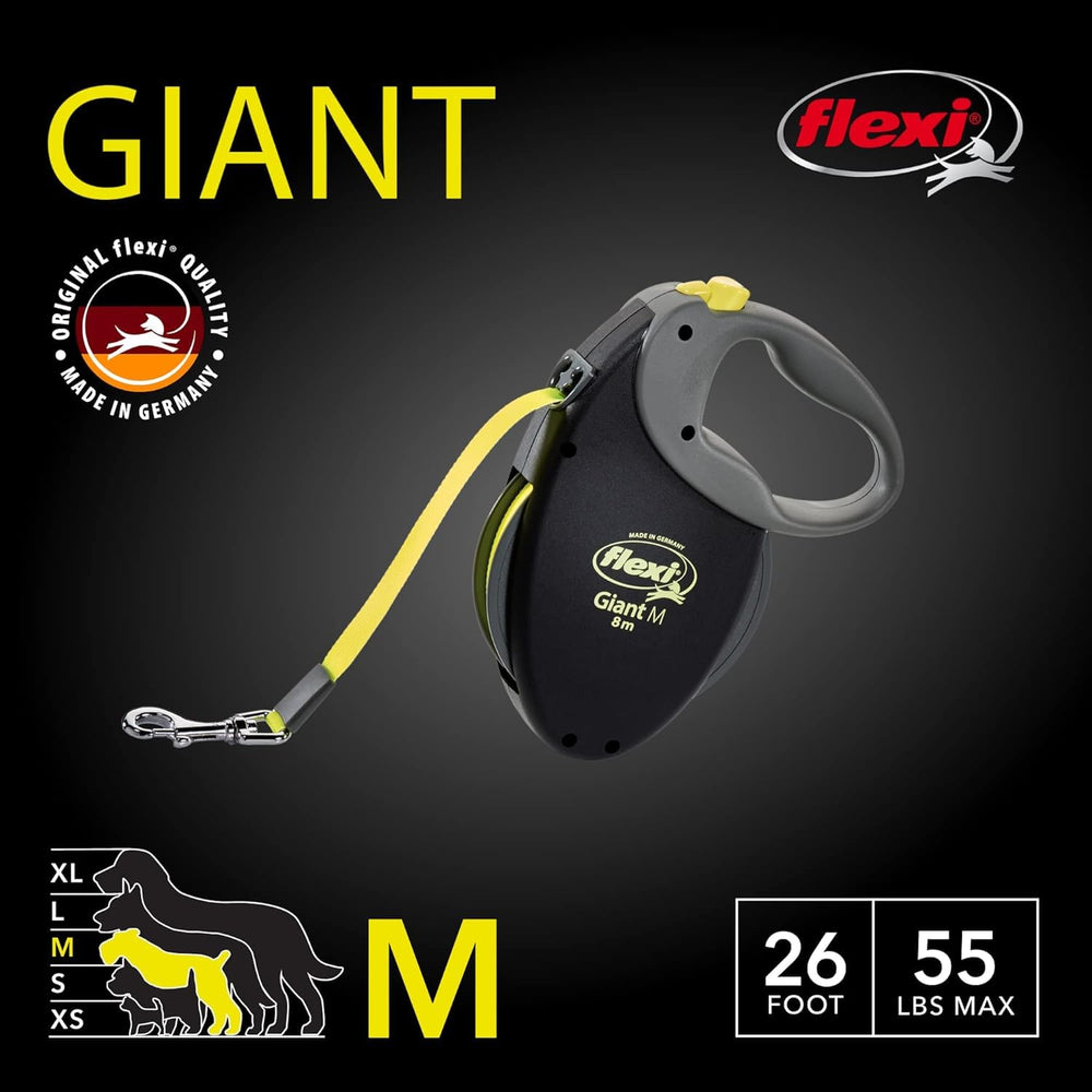 Flexi Giant Tape Leash one-handed brake showcases quick, safe stops during busy streets.