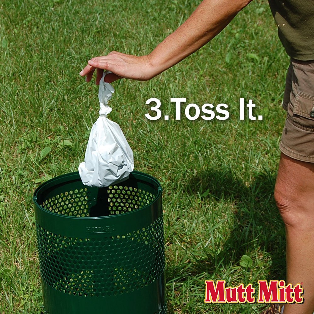 FLEXI Mutt Mitt opaque bags maintain discretion during pickups.
