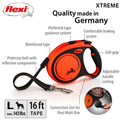 Close-up of the one-hand brake on the Flexi leash for quick control.
