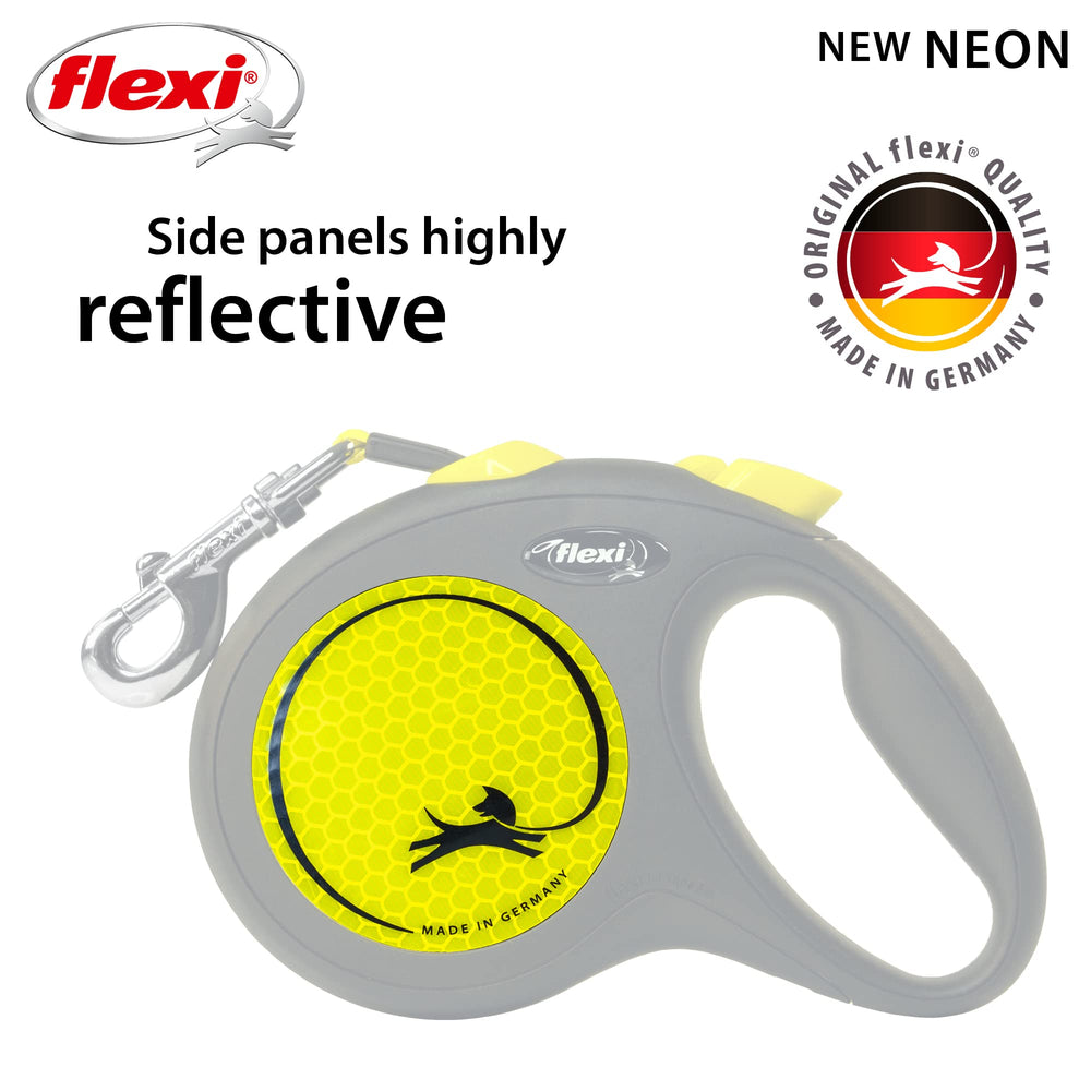 FLEXI one-handed brake pause lock enables quick, secure adjustments during strolls.