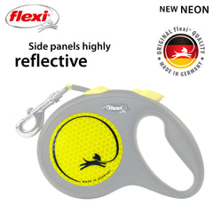FLEXI one-handed brake pause lock enables quick, secure adjustments during strolls.