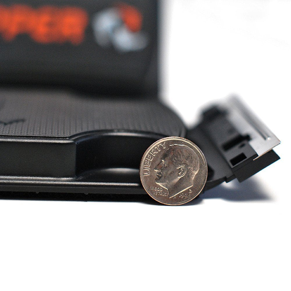 Flipper Standard blade design helps minimize scratches on glass surfaces.