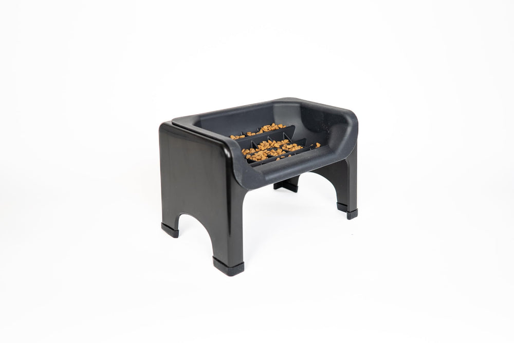 Fluff Trough removable silicone insert for easy cleaning and safety.