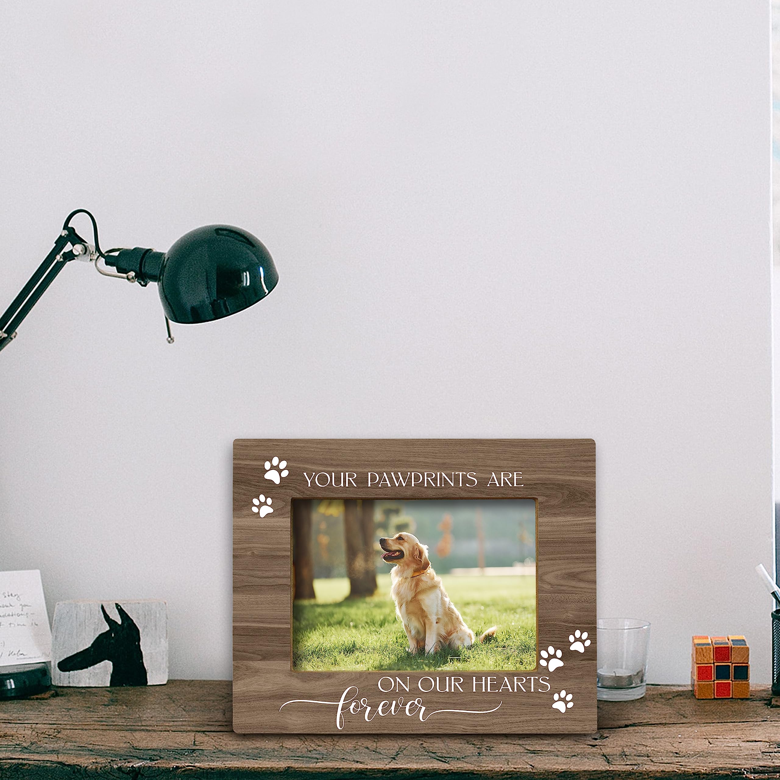 FONDCANYON 8x10 pet memorial frame fits wall or desktop display for meaningful memories.
