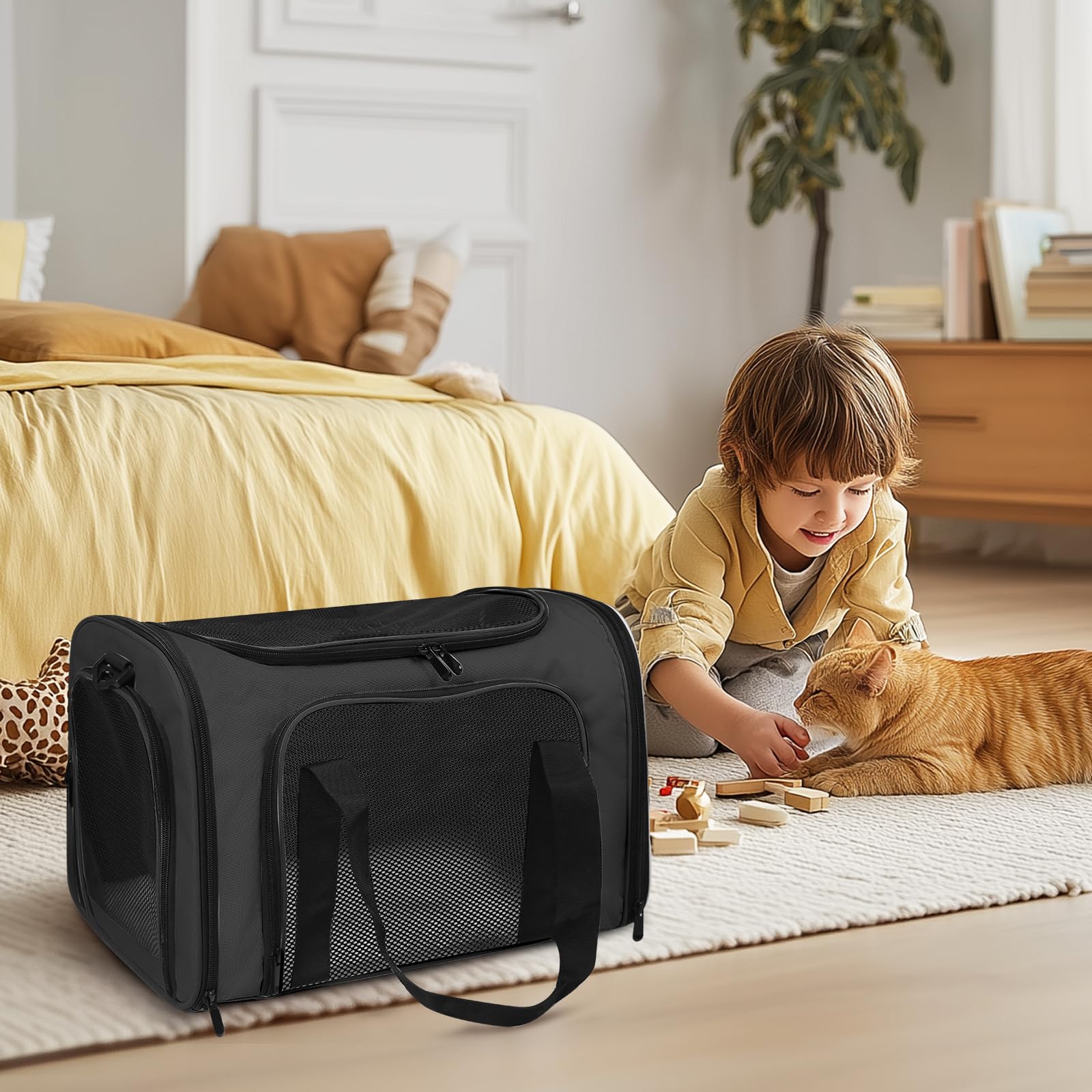 FOORLON cat carrier soft padded handles and an adjustable strap for comfort.