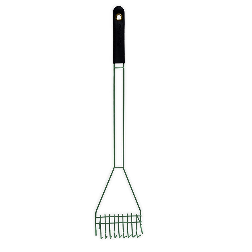 Four Paws Wee-Wee pooper scooper for grass with quick cleanup.