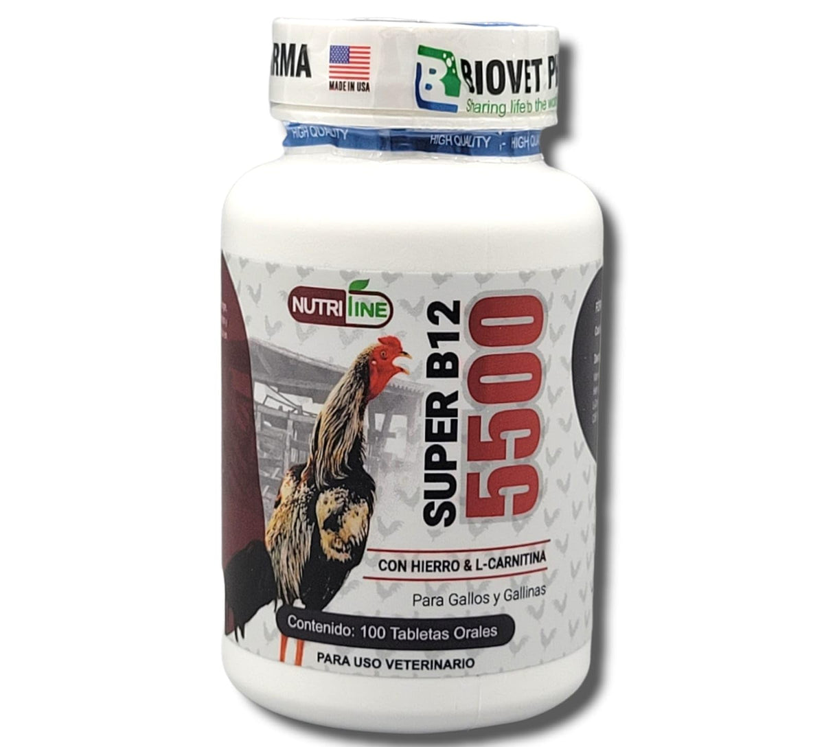 Foxcup Super B12 Iron bottle pour shows easy dosing for energetic poultry.
