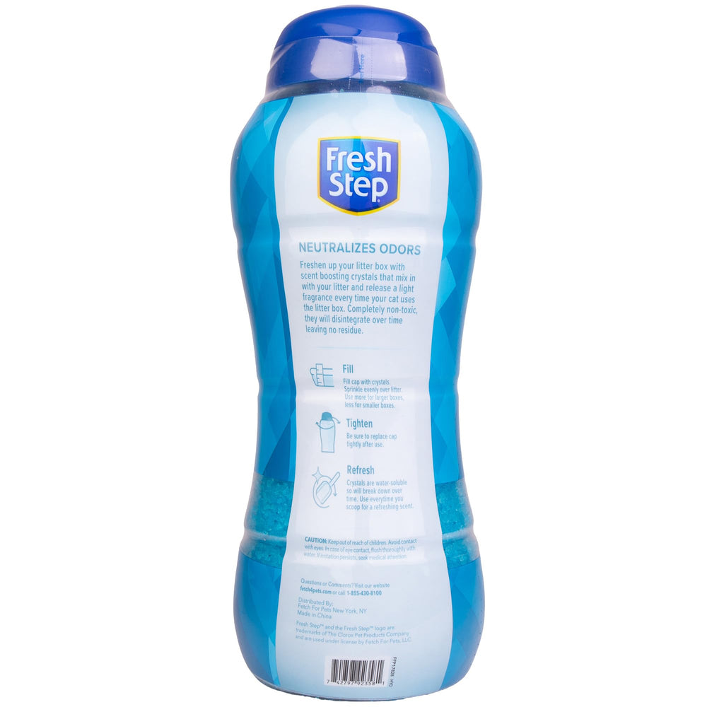 Fresh Step litter-box odor-deodorizer crystals in use help keep surrounding areas fresh.