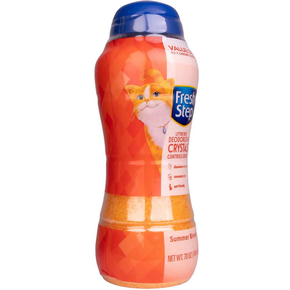 Fresh Step Summer Breeze scent crystals provide a light refreshing aroma in the room.