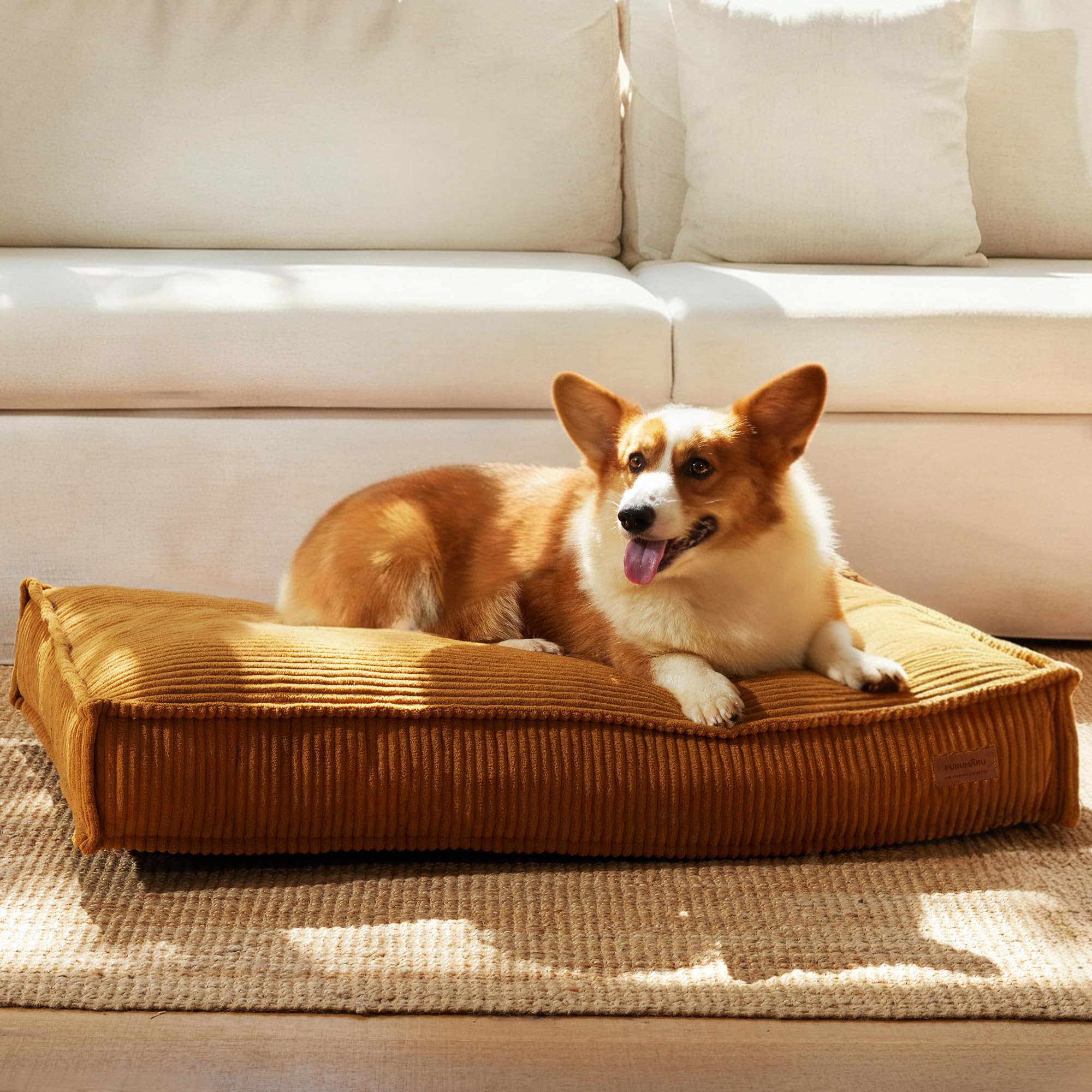 FUKUMARU 5.5-inch bed mat cover showing plush support for daily naps