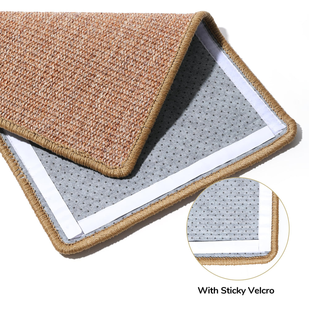 FUKUMARU cat scratcher mat large size supports lounging and grooming areas.