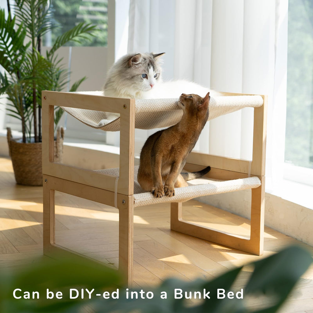 FUKUMARU elevated perch gives cats a high vantage point.