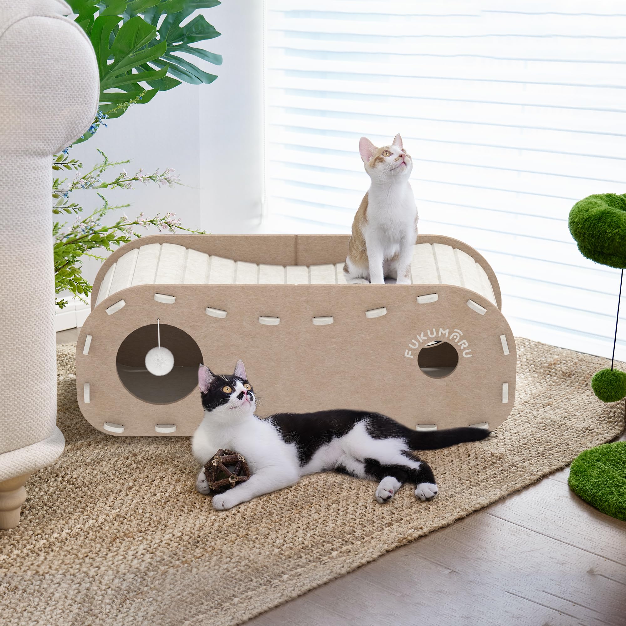 FUKUMARU quiet sound-absorbing felt promotes calm naps