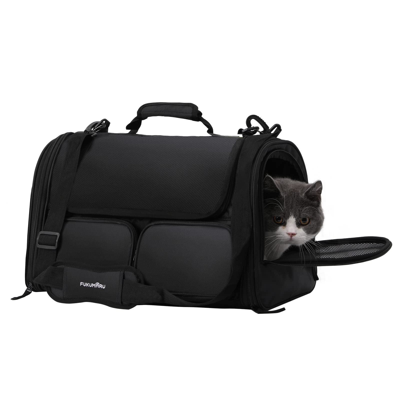 FUKUMARU sturdy zippers and safe closures keep pets contained.