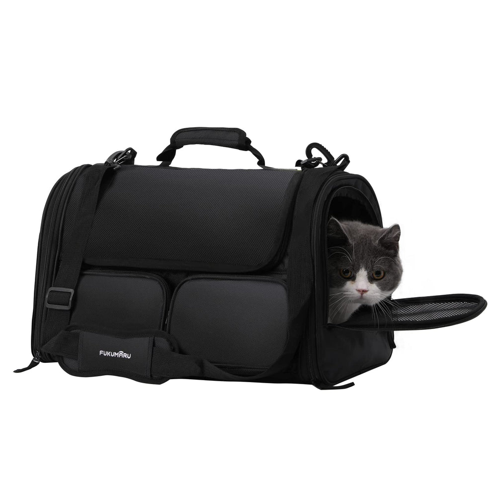FUKUMARU sturdy zippers and safe closures keep pets contained.