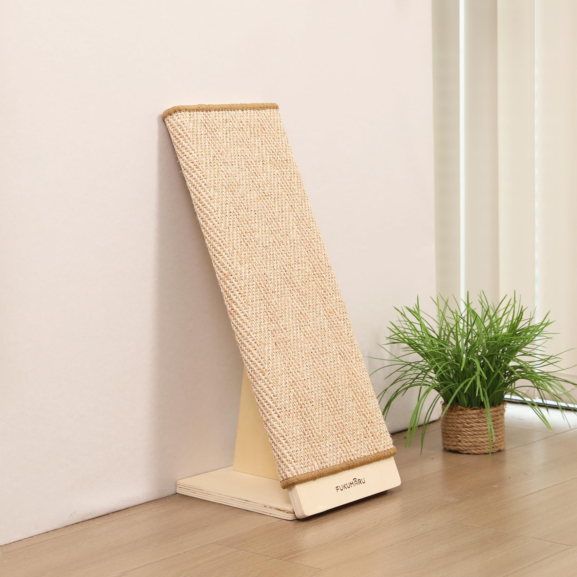 FUKUMARU ergonomic 114-degree tilt supports proper stretch