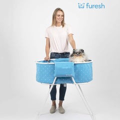Furesh Little Dipper elevated height reduces back strain during grooming.