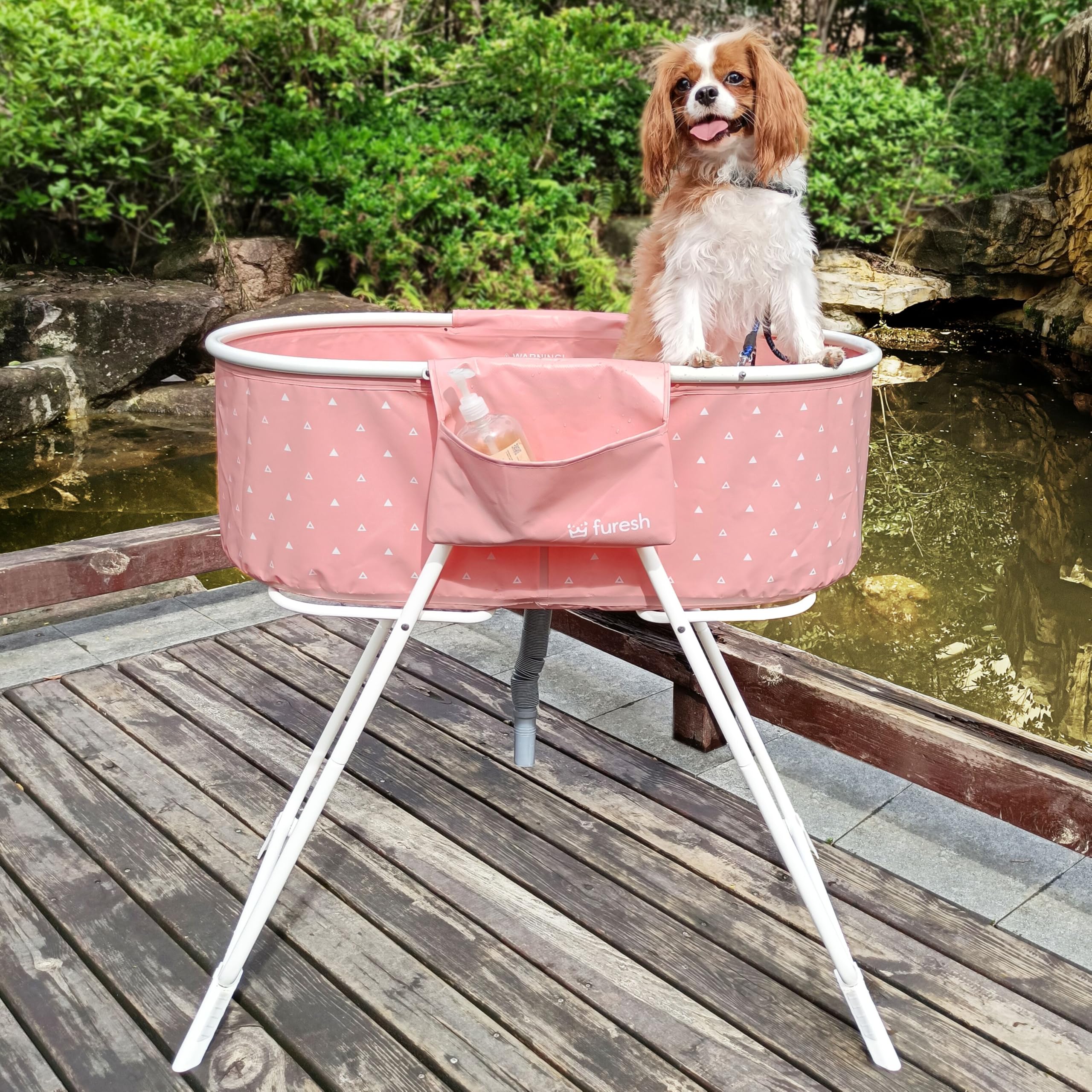 Furesh Little Dipper marine-grade PVC basin withstands paws during baths