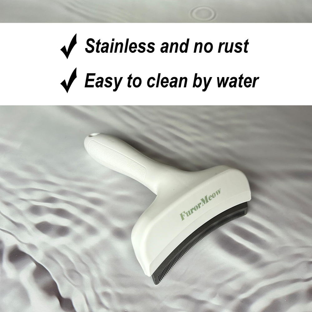 FurorMeow small size offers comfortable grooming for smaller pets.