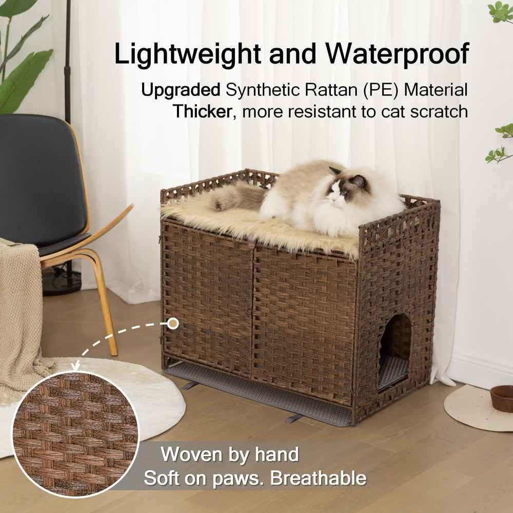 Furriends three-sided fenced top keeps items secure during use.
