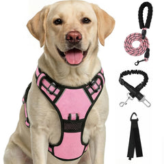 FURRYFECTION plaid harness with front clip improves control during walks.
