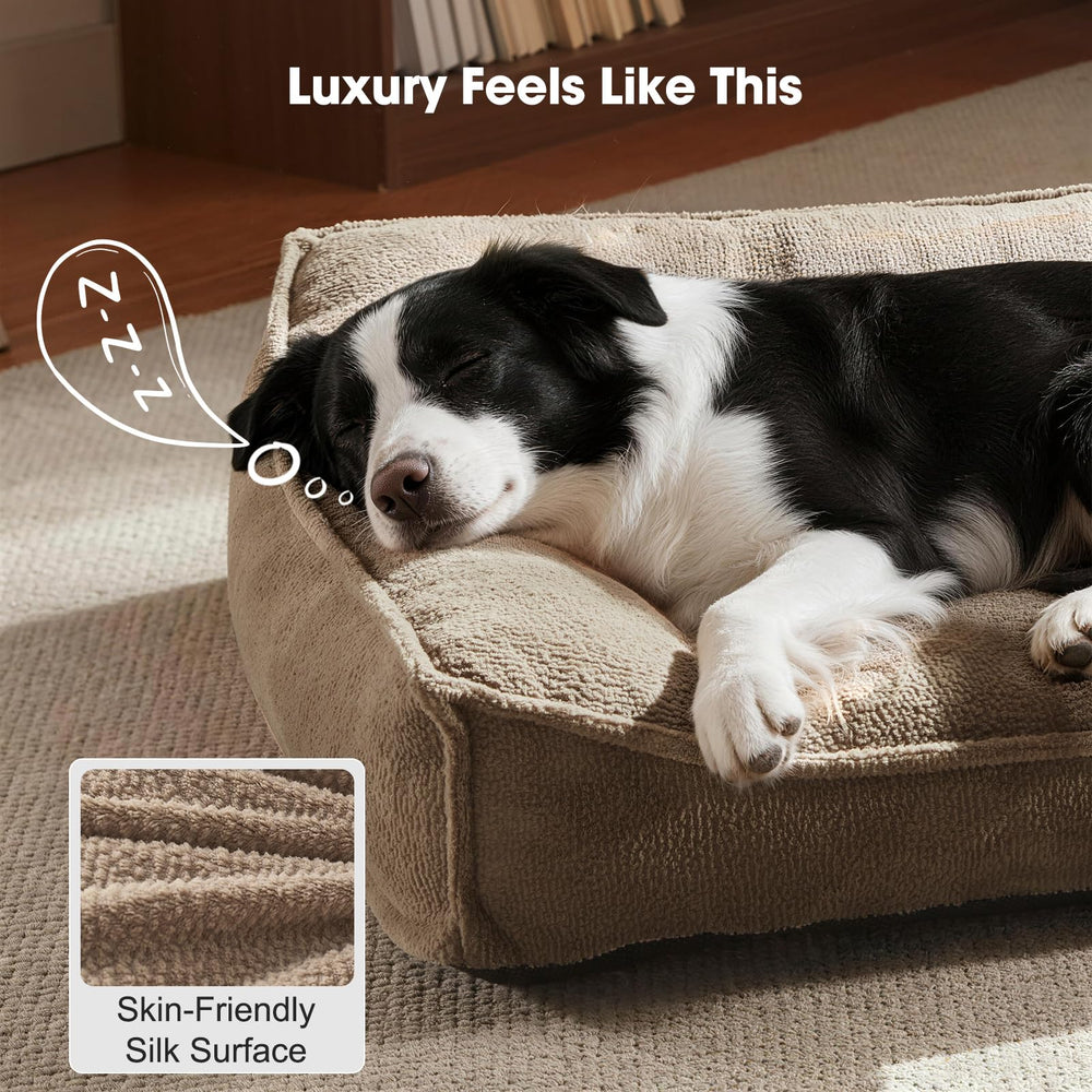 Removable cover on FURTIME XL bed for easy cleaning and freshness.