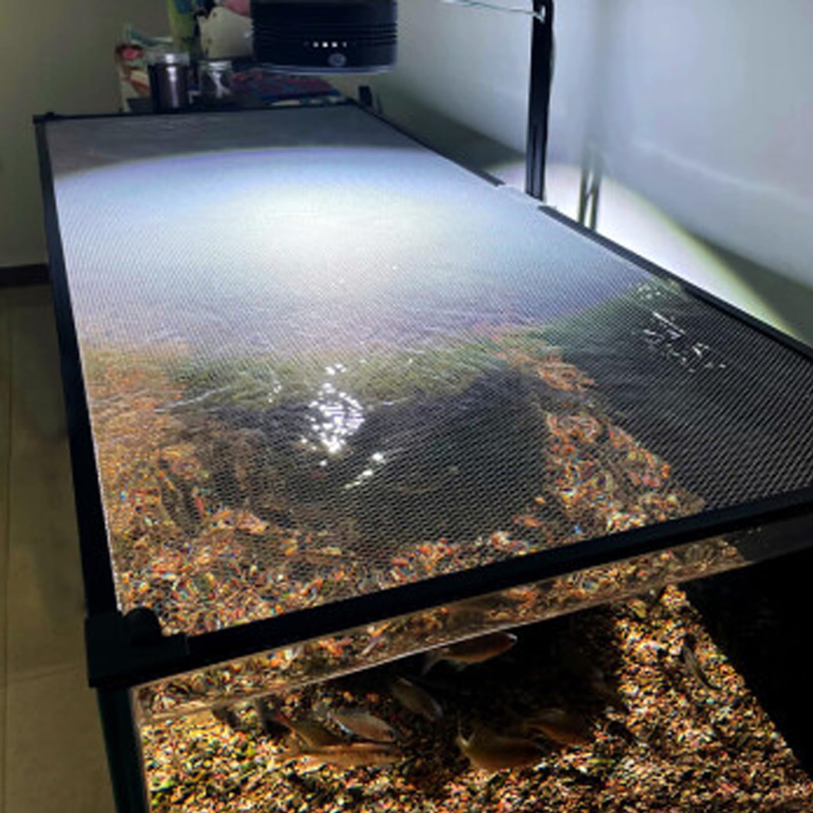 FUYITE aquarium cover net fits 5ft by 6.5ft tanks.