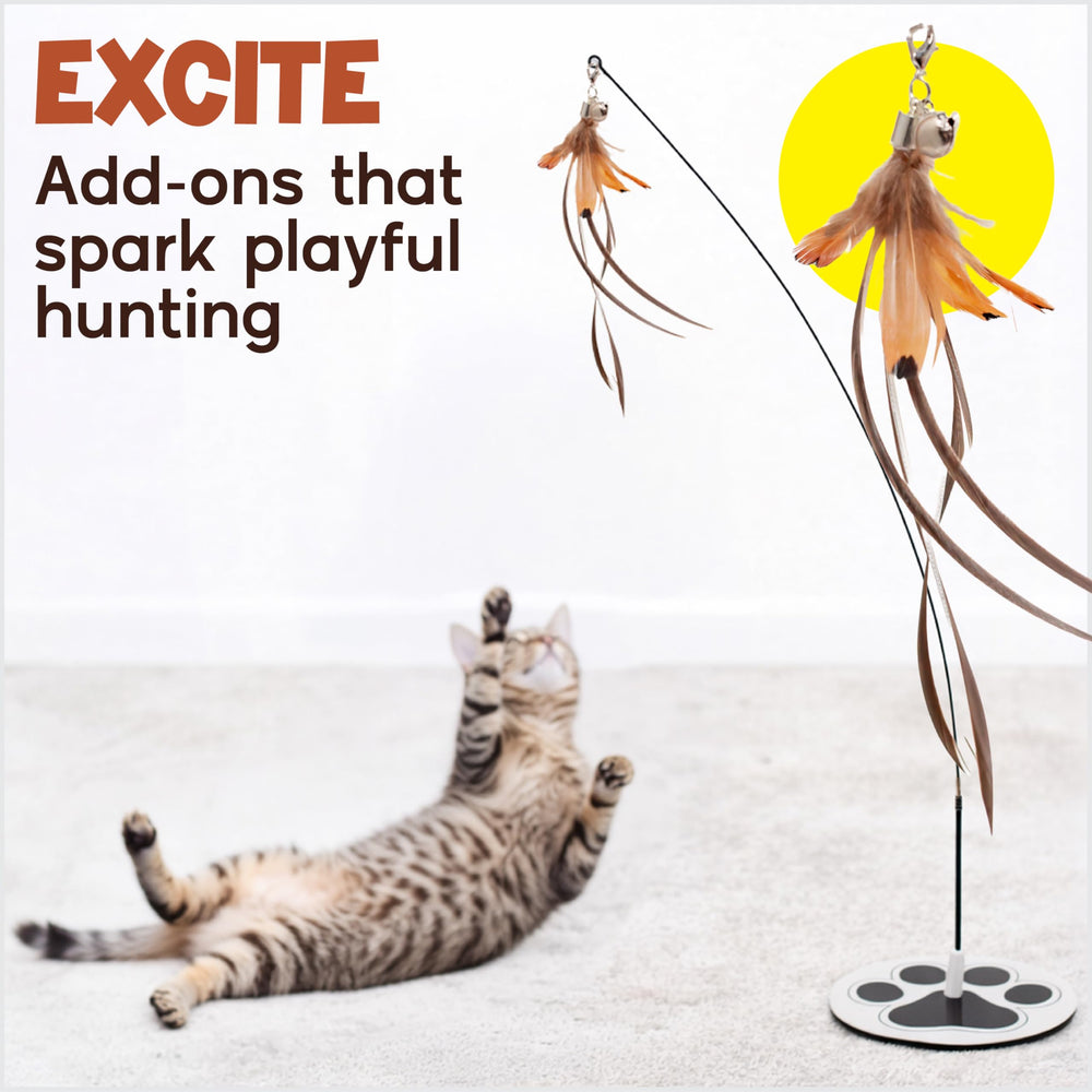 GADGETSOLOGY floor base cat toy for stable solo play sessions.