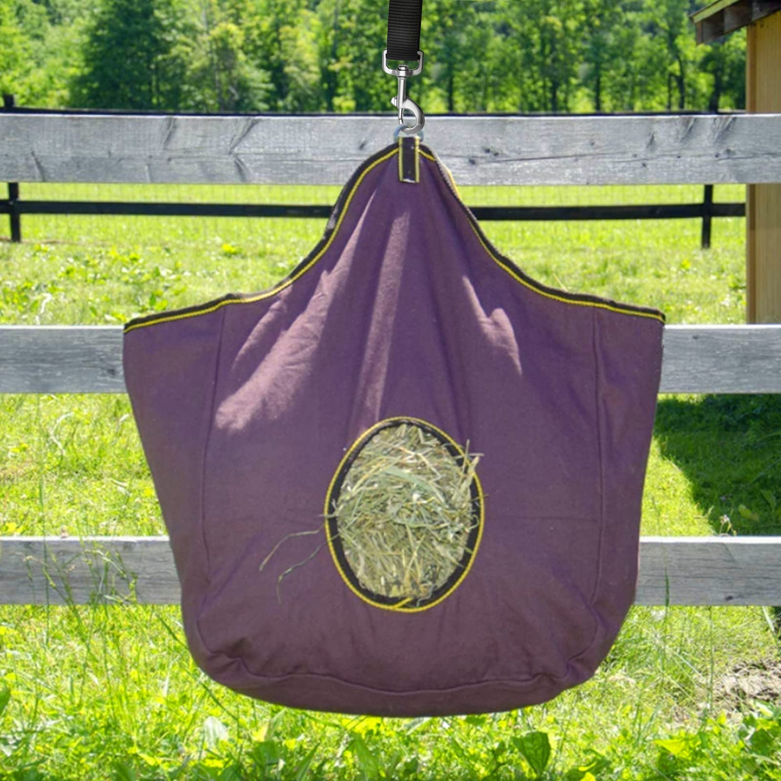 GAITWIN water bucket hanger keeps buckets stable and spill-free