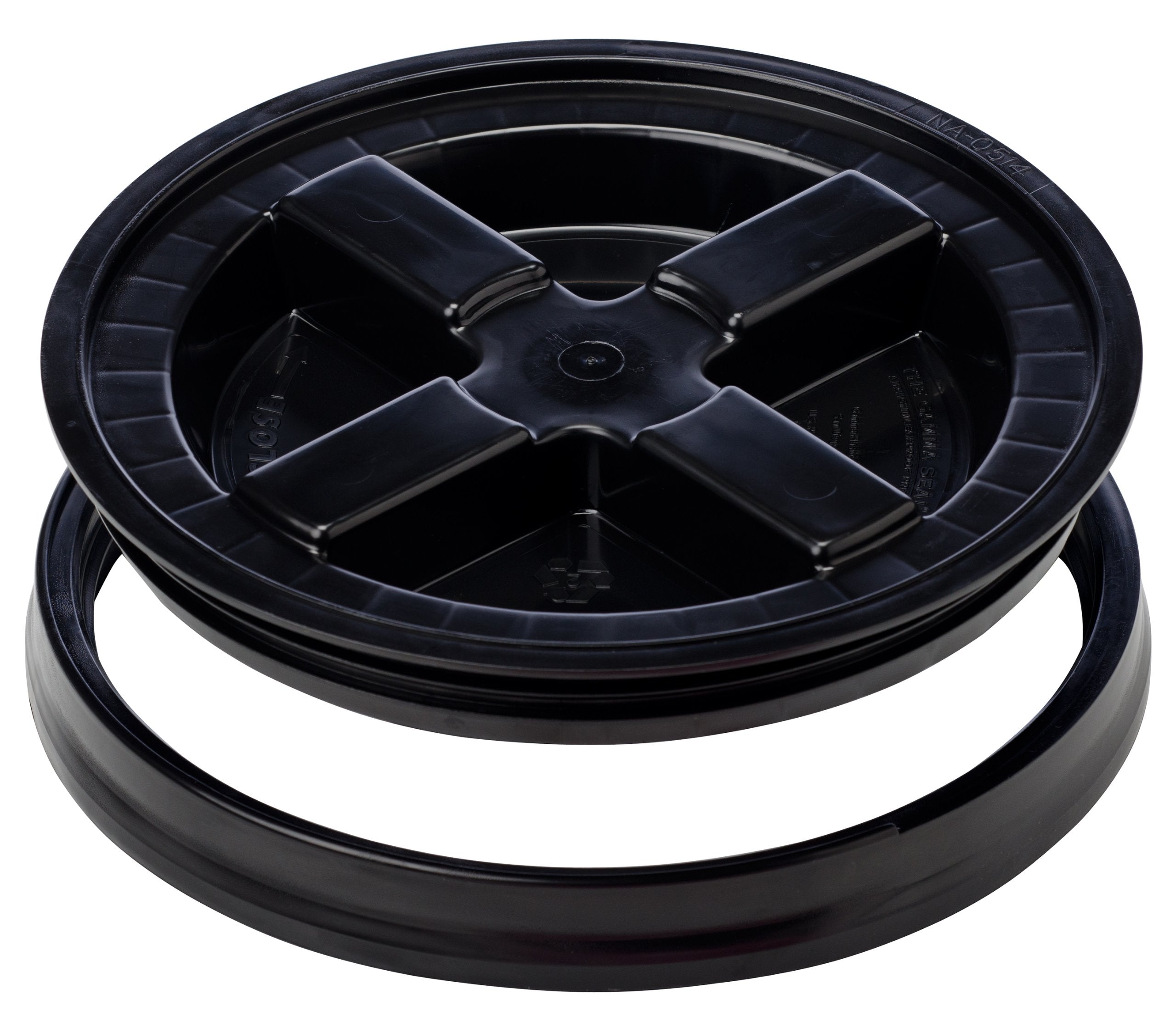 BPA-free Gamma Seal Lid made of food-grade plastic for safe storage.