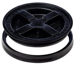 BPA-free Gamma Seal Lid made of food-grade plastic for safe storage.