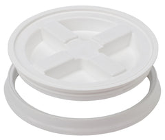 Gamma Seal lid pest-blocking feature helps deter ants and odors.