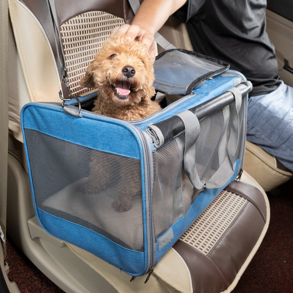 GAPZER durable oxford fabric stands up to daily use and travel.