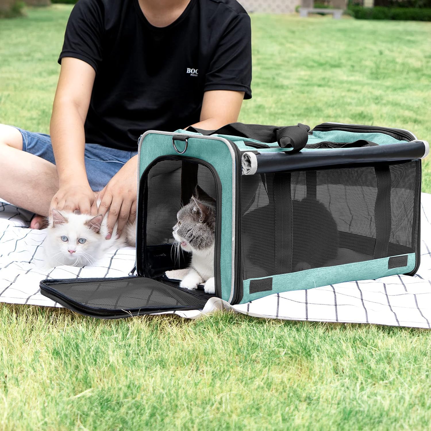GAPZER dual carrying options keep you flexible on outings