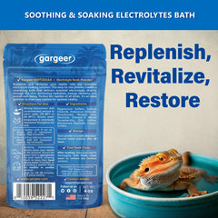 Gargeer ReptiSoak powder dissolving in water for easy reptile hydration.