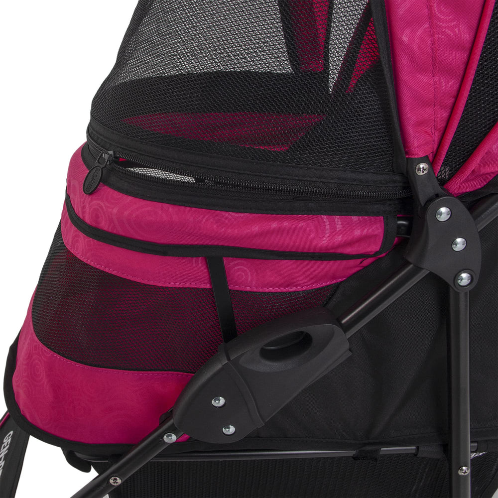 Gen7Pets Regal Plus lightweight design at eleven point five pounds