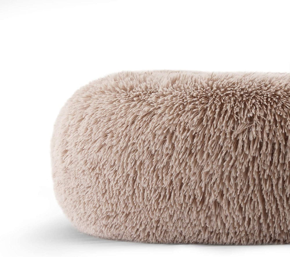 Generic cat bed donut plush faux-fur surface feels soft and warm.