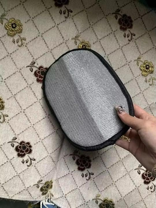 Generic TimnoPaws glove compact storage for travel.