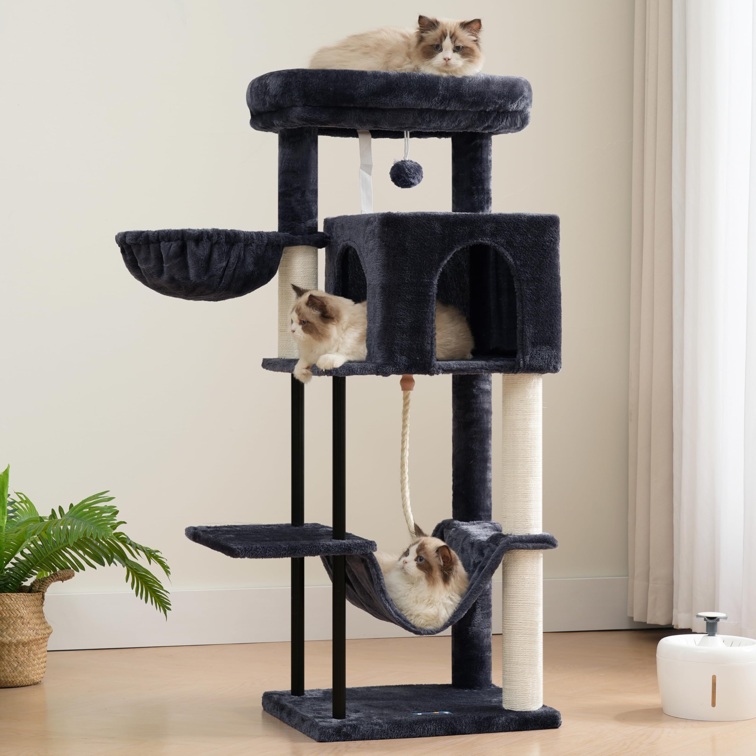 Gitelsnour anti-tip strap helps keep the tower stable during use.
