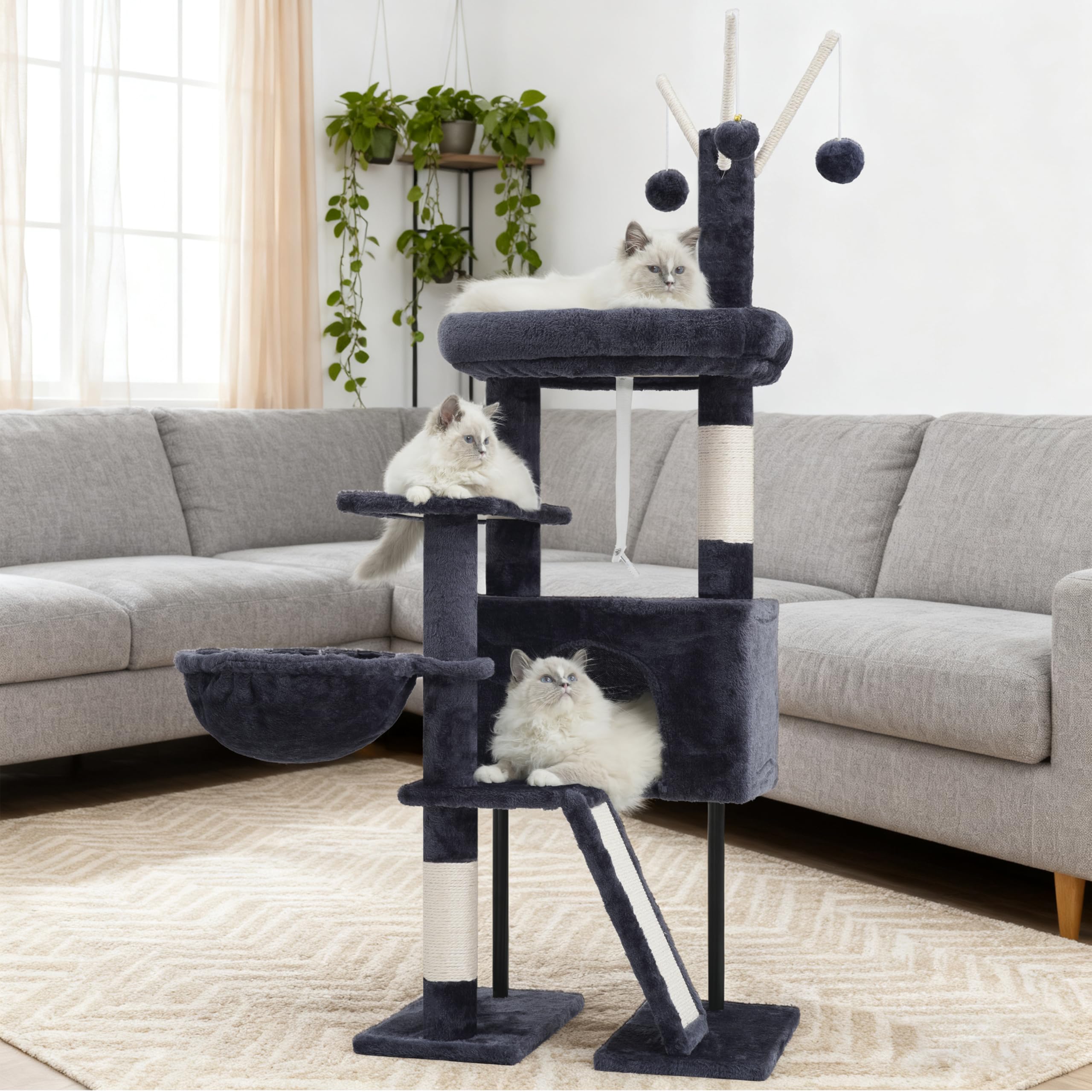 Gitelsnour cat tree plush fabric ideal for kittens.