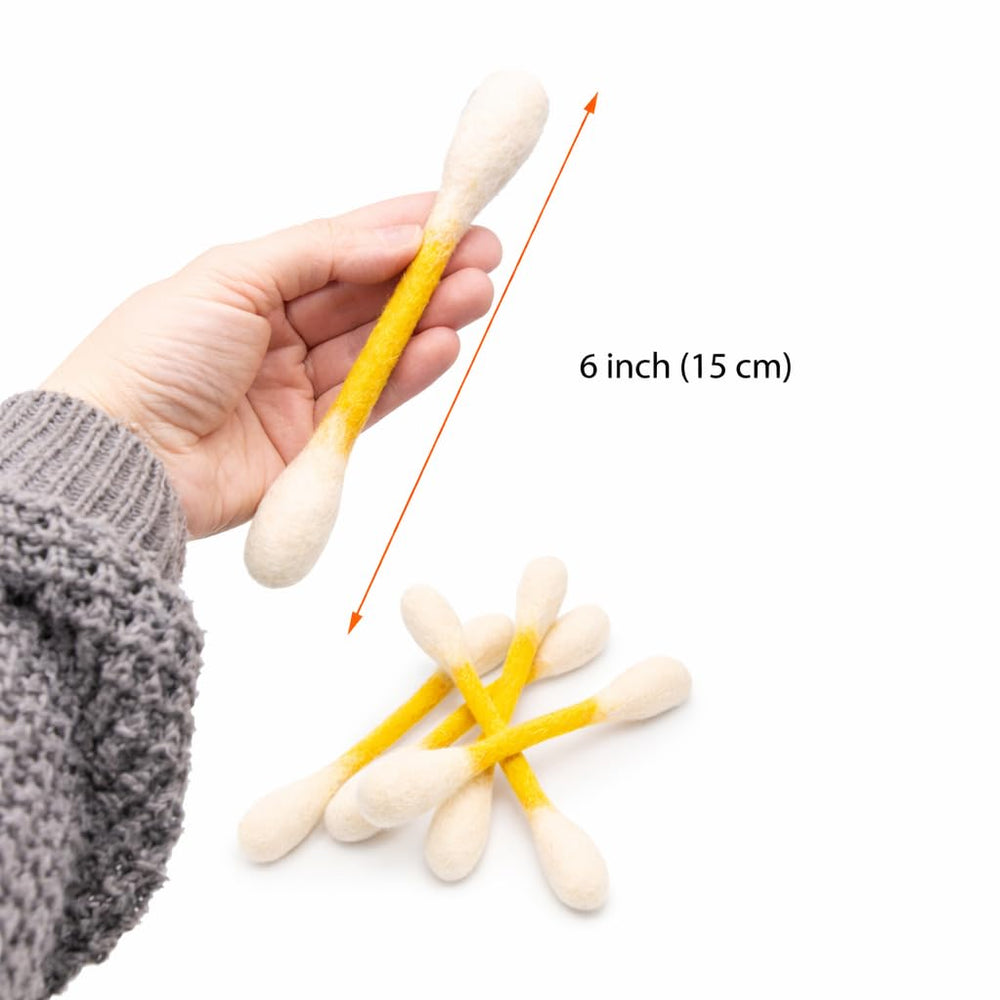 Glaciart One Swabs cat toy set makes a thoughtful gift for cats