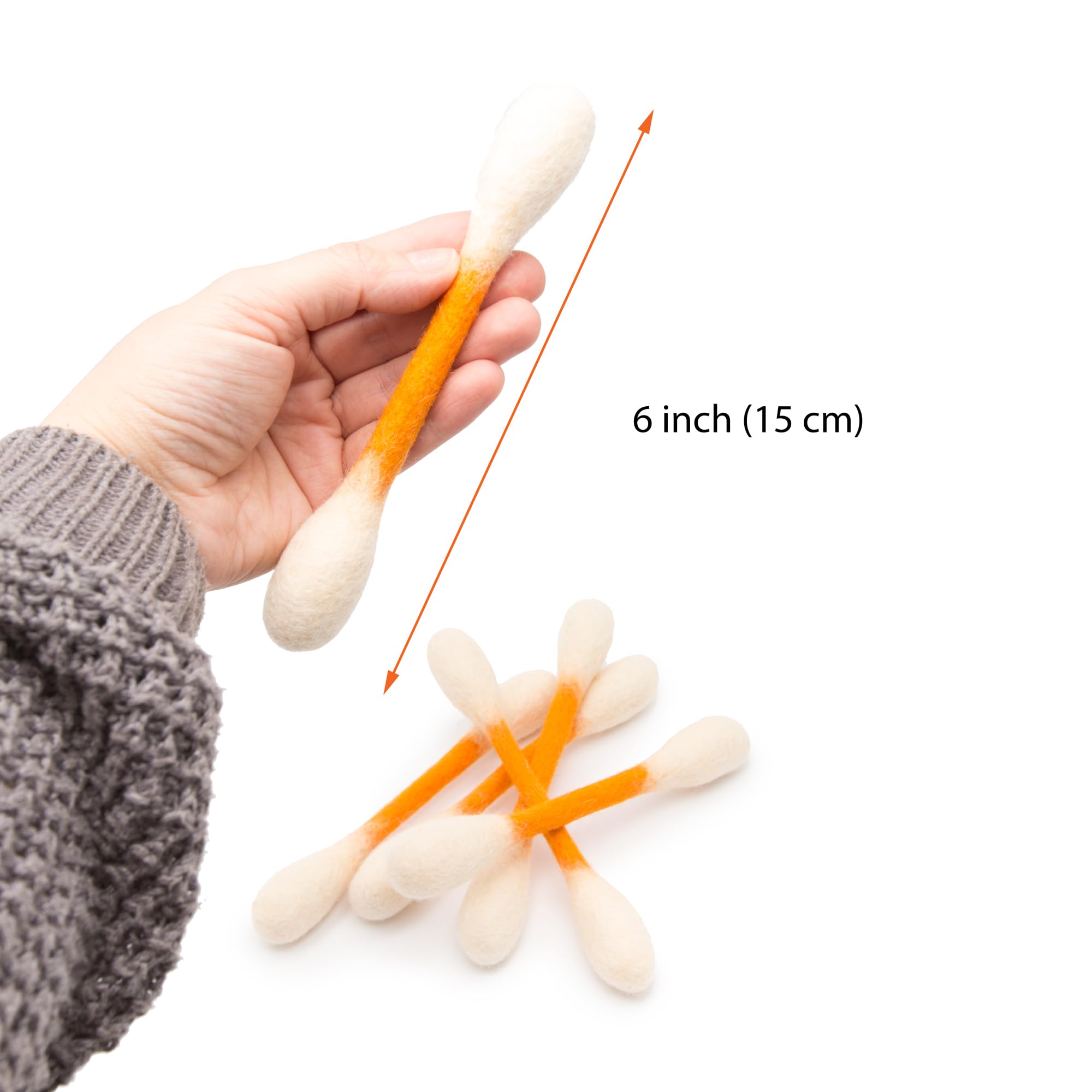 Glaciart One wool natural cat toy with catnip for safe chewing.