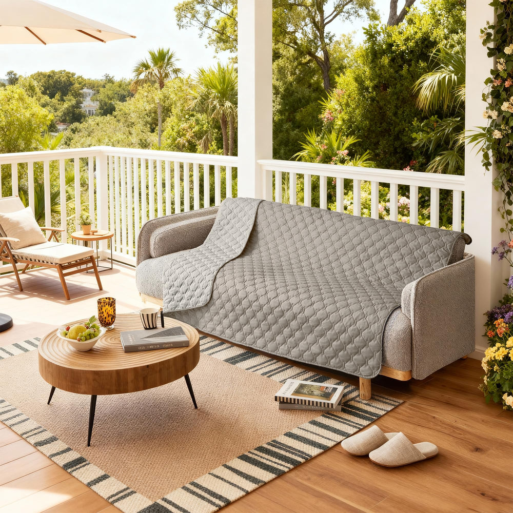 Gogobunny large 82x82 inch blanket accommodates big pets comfortably.