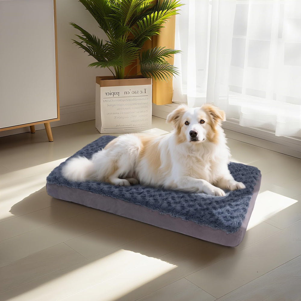 Gohoo Pet waterproof liner close-up demonstrates protection against spills and easy cleaning
